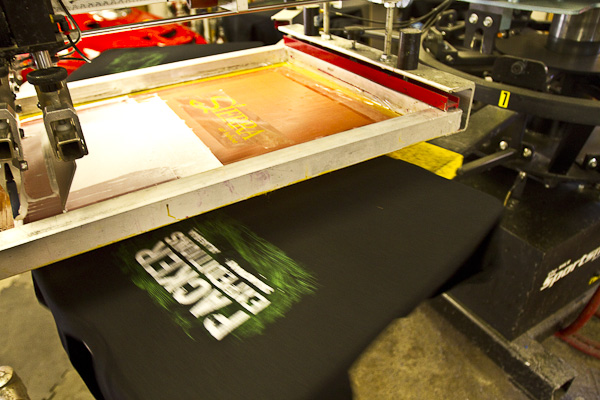 screen print t shirt